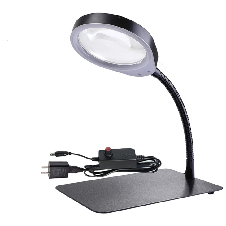 Lamp Met Een Vergrootglas